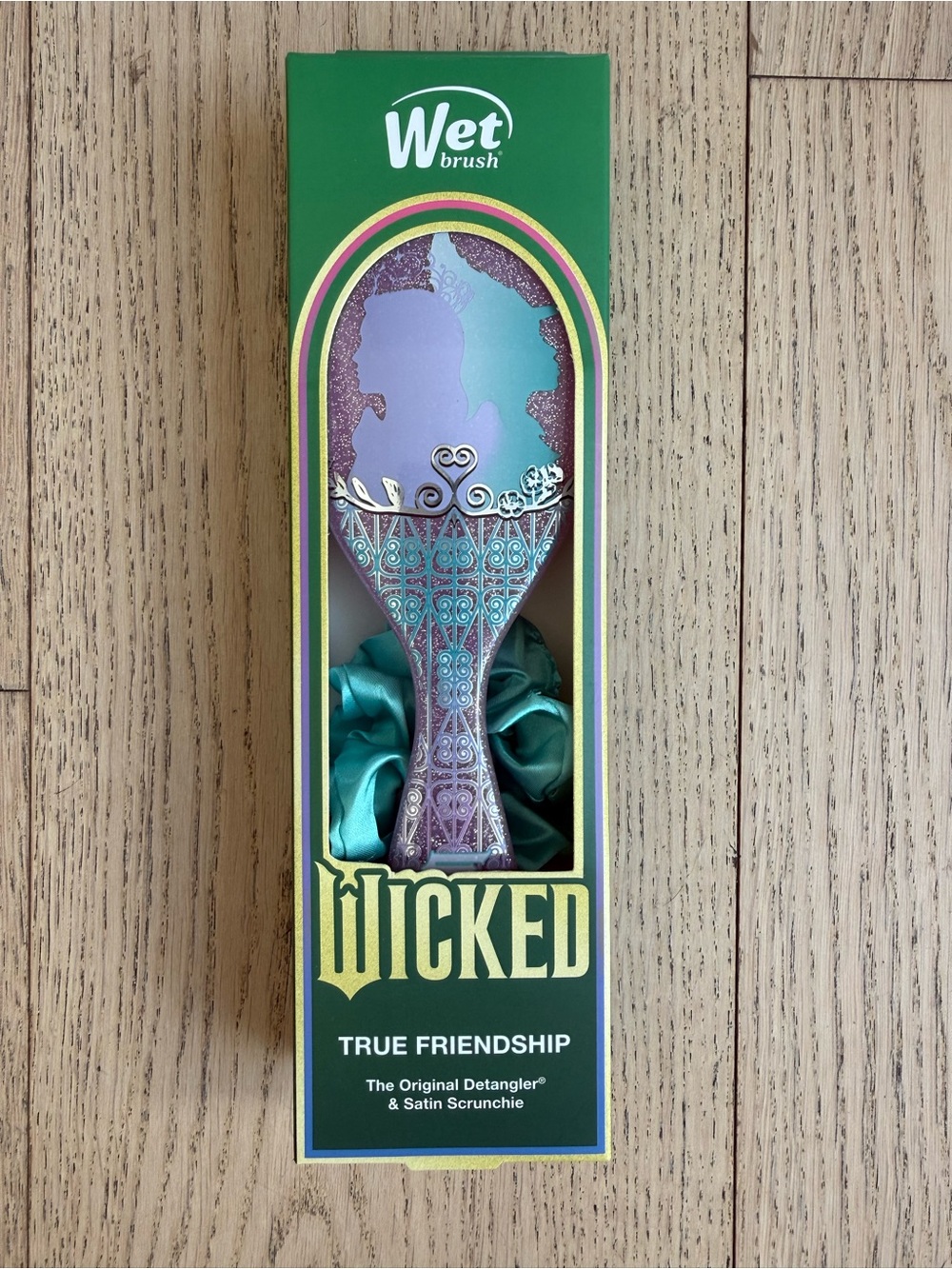 WET BRUSH Wicked True Friendship Detangler Hair Brush - Teal & Purple